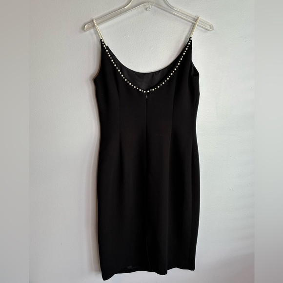 MAGGY LONDON DRESS - Picture 7 of 7